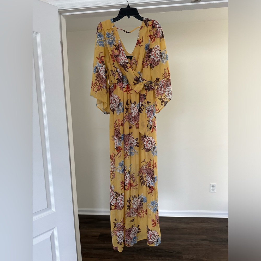 Yellow Floral Maxi Dress - Size Small
